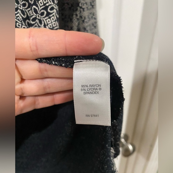 J Jill Scoop Neck Blouse Minimal Coastal Office Comfort Petite Large Navy White - Picture 5 of 11